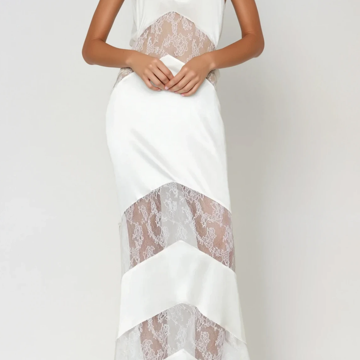 Amelia Lace Maxi Dress